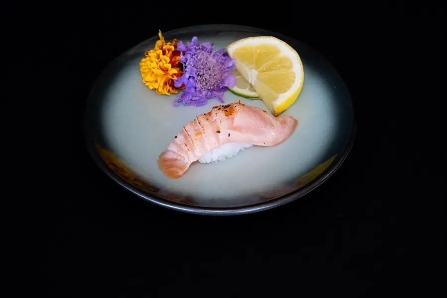 Seared salmon nigiri